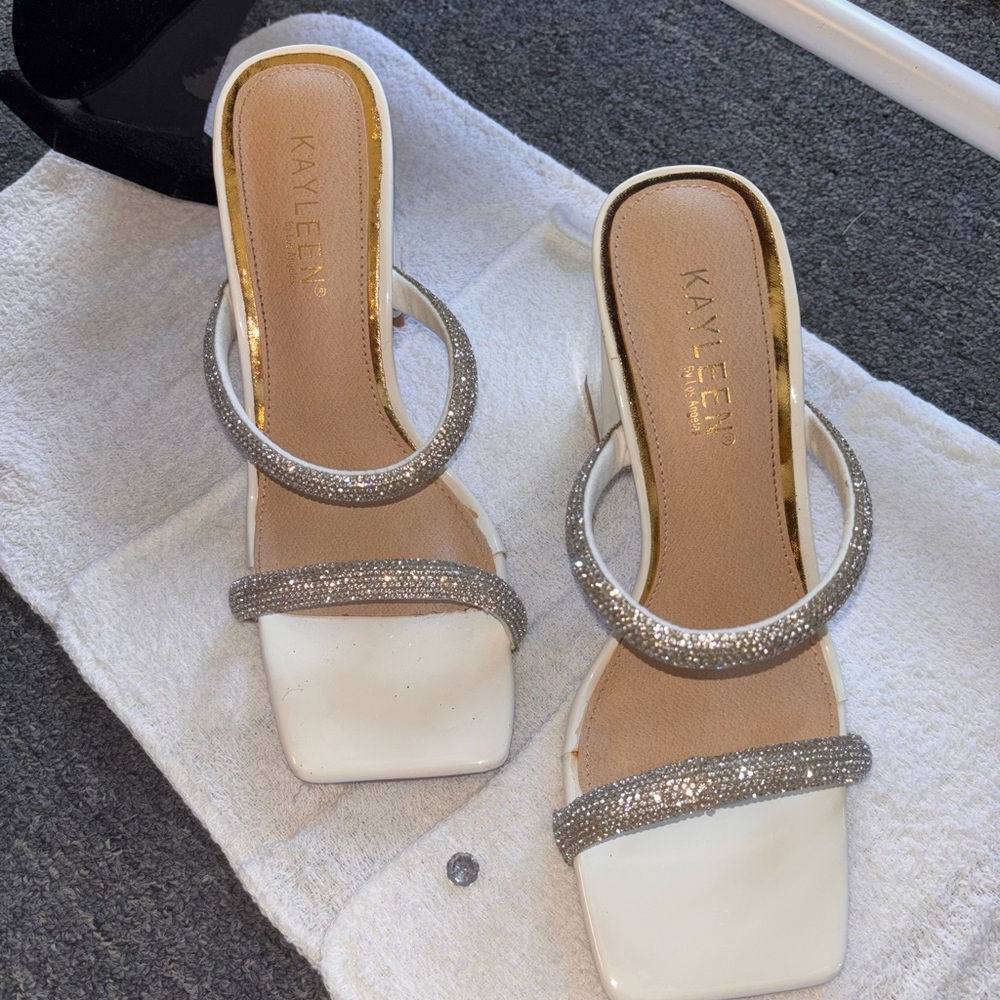 Kayleen White and Silver Glitter Slide Sandals